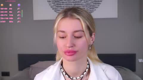 Kelly online show from February 18, 2:17 pm