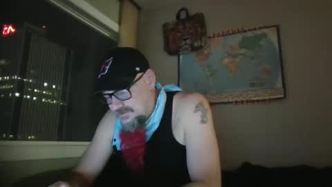 Snapshot of gregrev chatting on January 16, 1:27 am gregrev online show from January 16, 1:27 am