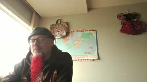 Snapshot of gregrev chatting on October 4, 11:24 pm gregrev online show from October 4, 11:24 pm