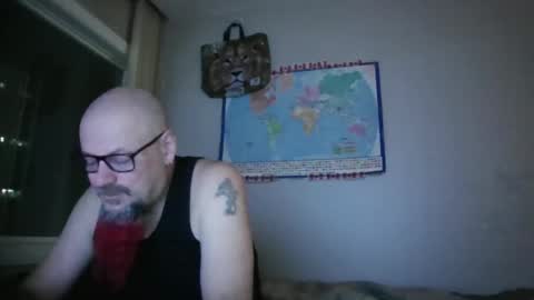 Snapshot of gregrev chatting on December 27, 4:58 am gregrev online show from December 27, 4:58 am