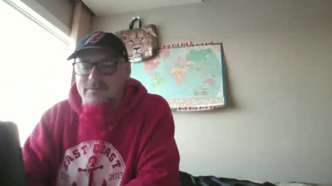 Snapshot of gregrev chatting on February 1, 11:48 pm gregrev online show from February 1, 11:48 pm