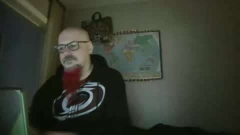 Snapshot of gregrev chatting on February 9, 1:11 am gregrev online show from February 9, 1:11 am