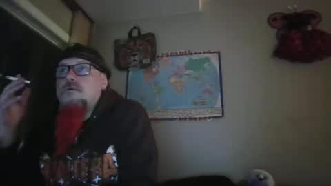Snapshot of gregrev chatting on October 9, 2:28 am gregrev online show from October 9, 2:28 am