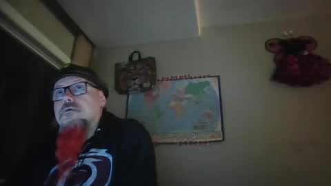 Snapshot of gregrev chatting on October 16, 5:29 am gregrev online show from October 16, 5:29 am