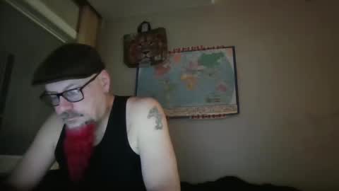 Snapshot of gregrev chatting on January 30, 2:27 am gregrev online show from January 30, 2:27 am