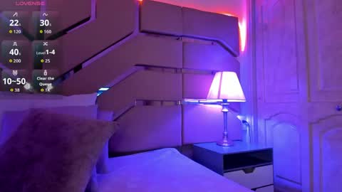 greidy_baker online show from May 26, 3:12 am