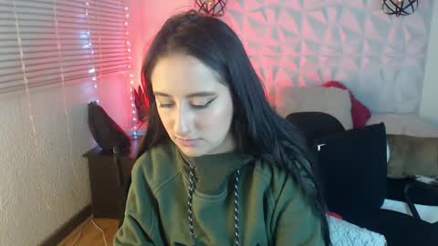 Gretta n dannie online show from December 31, 3:23 am