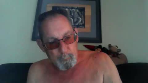 greybeard6868 online show from December 15, 9:20 pm