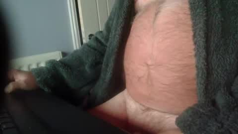 Snapshot of greyfox_6000 chatting on January 9, 12:14 am greyfox_6000 online show from January 9, 12:14 am