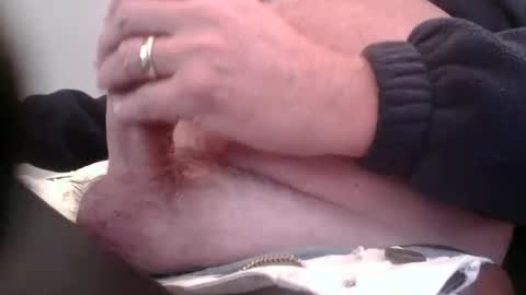 Snapshot of greyfox_6000 chatting on October 8, 8:31 am greyfox_6000 online show from October 8, 8:31 am