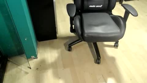 gripthat88 online show from December 15, 6:20 am