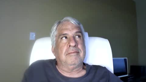 Snapshot of grisa01 chatting on September 22, 8:02 pm grisa01 online show from September 22, 8:02 pm