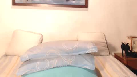 griseldax online show from October 15, 4:49 am