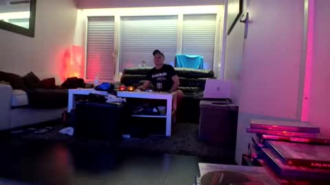 grives13 online show from February 10, 12:46 am