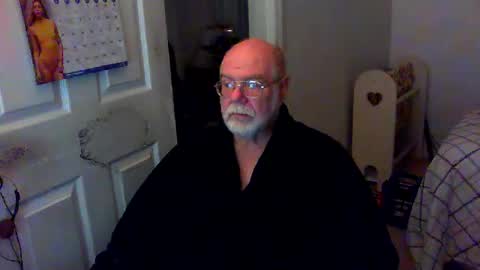 Snapshot of gtnolder60 chatting on January 11, 12:29 pm Gary online show from January 11, 12:29 pm