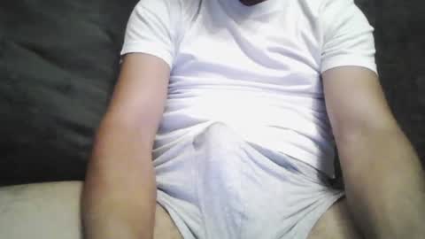 guapete 21x online show from August 4, 8:05 pm
