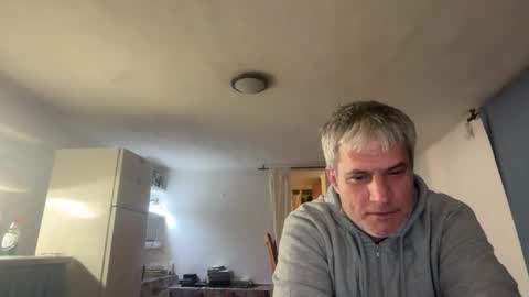 guardiannif_ online show from February 7, 6:44 pm