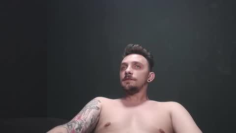 GuessWhatBitch online show from October 3, 11:46 pm