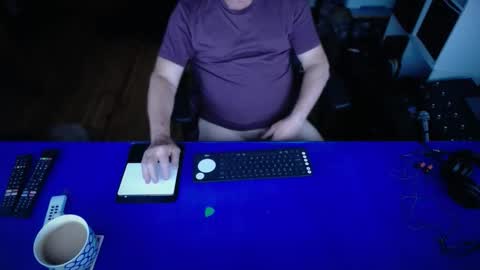 guesswhatigot2 online show from December 5, 10:25 am