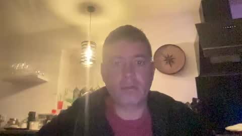 guil0 online show from October 16, 7:52 am