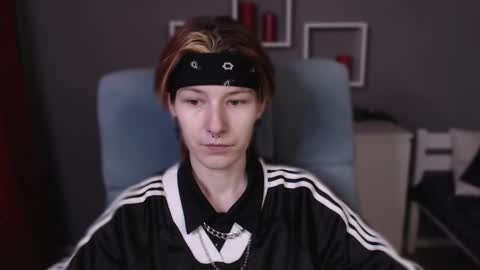 guitarandangell online show from January 19, 10:14 am