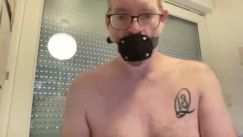 gummicasual online show from January 15, 8:45 am