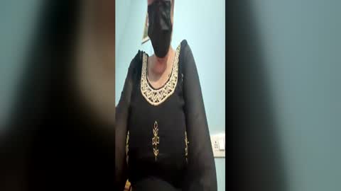 gurleen_kaur69 online show from July 4, 9:46 am