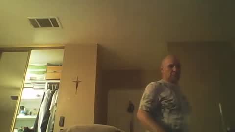 guy8inches4u online show from October 27, 10:15 am