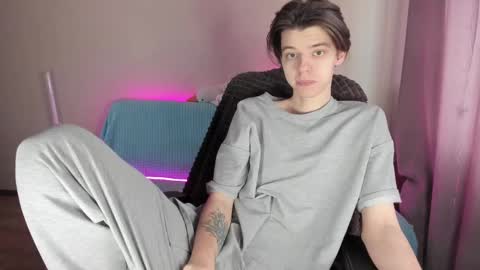 guy_liam1 online show from February 28, 8:09 am