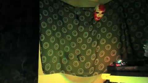 guyst049 online show from October 28, 7:48 pm