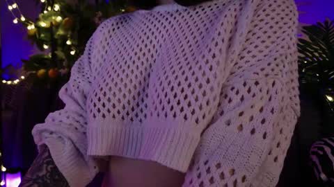 gwenhilton online show from February 27, 9:07 am