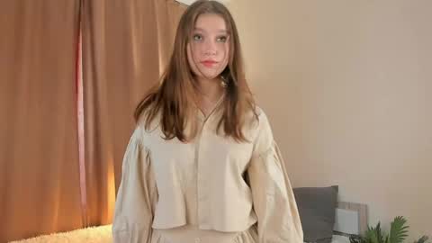 Molly online show from March 26, 6:30 am