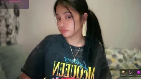 Gwyn online show from March 13, 2:04 am