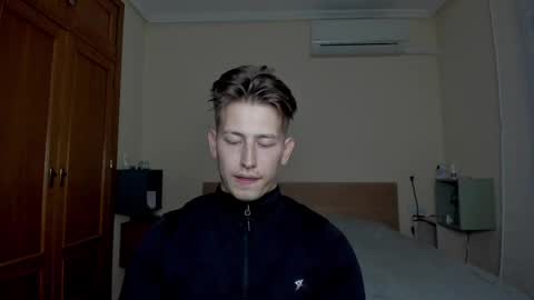 Oliver online show from March 12, 7:58 pm