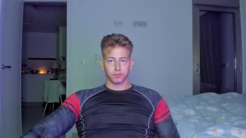 Oliver online show from December 15, 11:45 pm