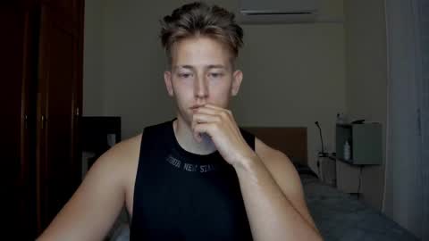 Oliver online show from February 17, 9:21 pm