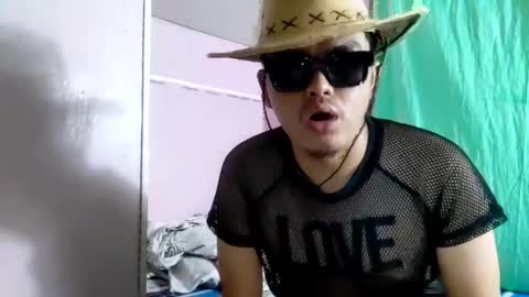 gymsin_borte online show from April 21, 3:41 pm