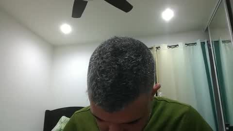 h0nest84 online show from February 10, 5:47 am