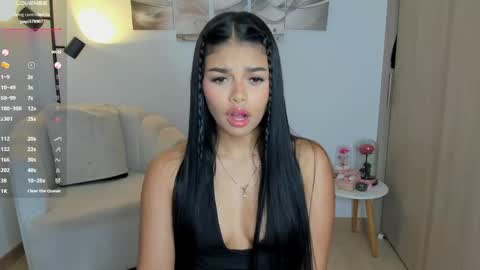 hailey online show from April 15, 7:58 pm