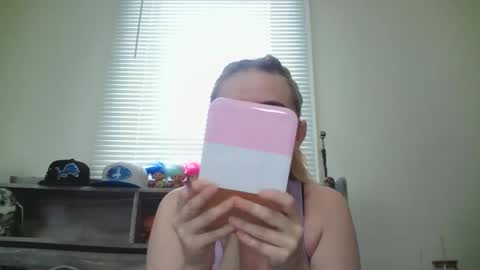 Snapshot of haileyakuma69 chatting on December 20, 8:55 pm Hailey and d online show from December 20, 8:55 pm