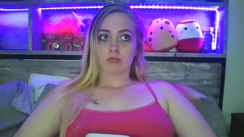 Snapshot of haileyakuma69 chatting on September 9, 10:32 pm Hailey and d online show from September 9, 10:32 pm