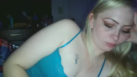 Snapshot of haileyakuma69 chatting on October 26, 8:15 am Hailey and d online show from October 26, 8:15 am