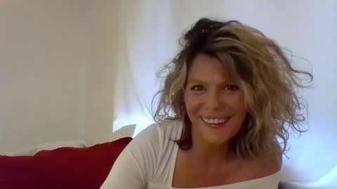 Hailey online show from March 11, 11:37 pm