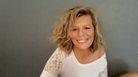 Hailey online show from March 2, 7:53 pm