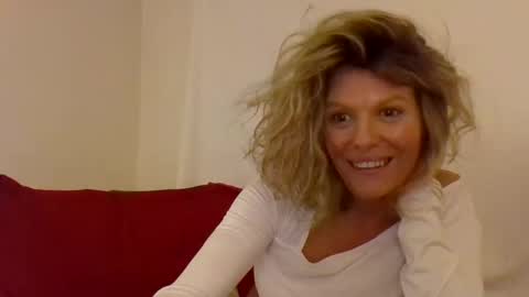 Hailey online show from March 12, 2:41 am