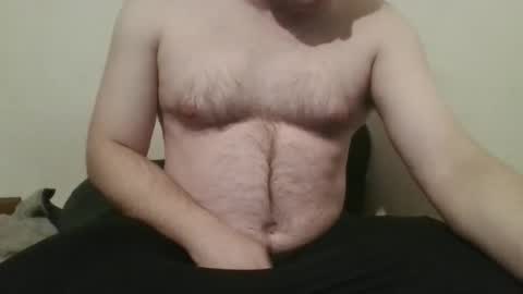 Snapshot of hairychest222141 chatting on January 26, 6:17 am hairychest222141 online show from January 26, 6:17 am