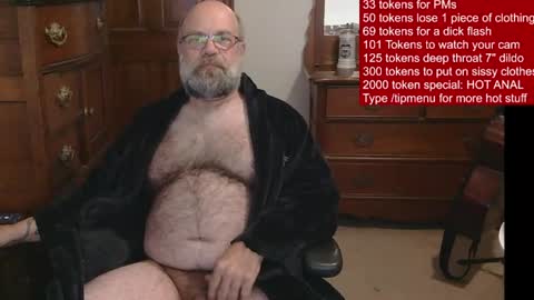HairyDaddyBear69 online show from June 15, 11:35 am