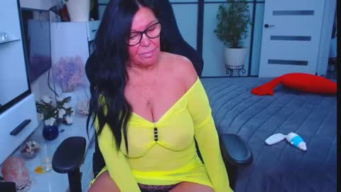 Snapshot of hairypussygranny chatting on September 28, 9:07 am Monika online show from September 28, 9:07 am