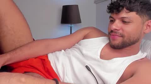 Independent       model  online show from March 12, 11:30 pm