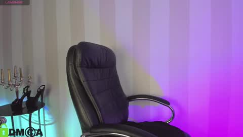 Snapshot of haley_best_ chatting on February 17, 1:00 pm Haley online show from February 17, 1:00 pm